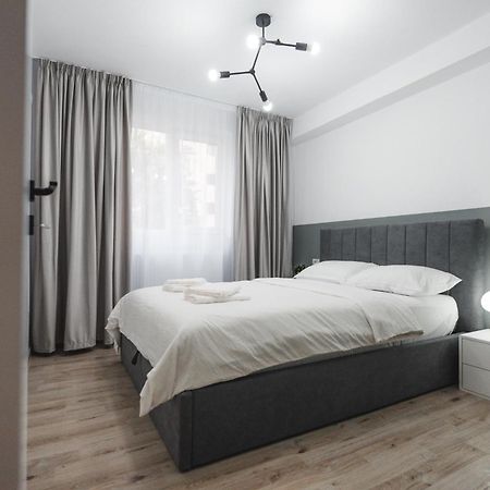 Apartament Iulia Si Alex Curtea De Arges Ngoại thất bức ảnh